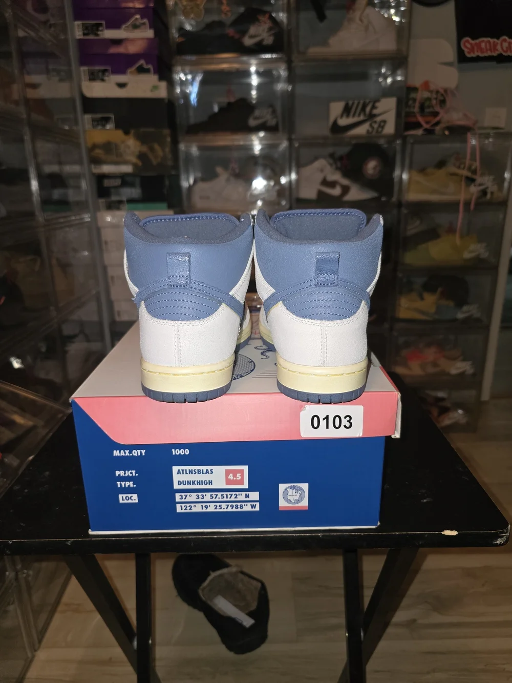 Nike SB Dunk High Atlas Lost At Sea ( with the special box )